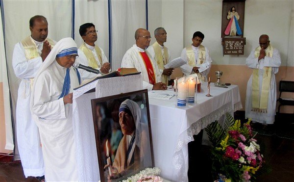 Festa per la canonizzazione di Madre Teresa in Sri Lanka-4