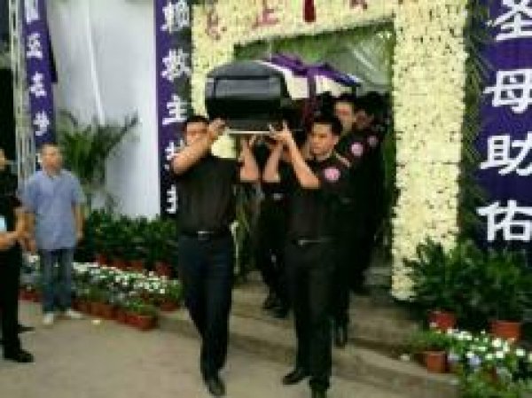 Funerali del vescovo di Wenzhou-3