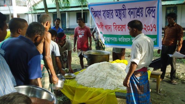 La Caritas distribuisce aiuti agli alluvionati del Bangladesh-5