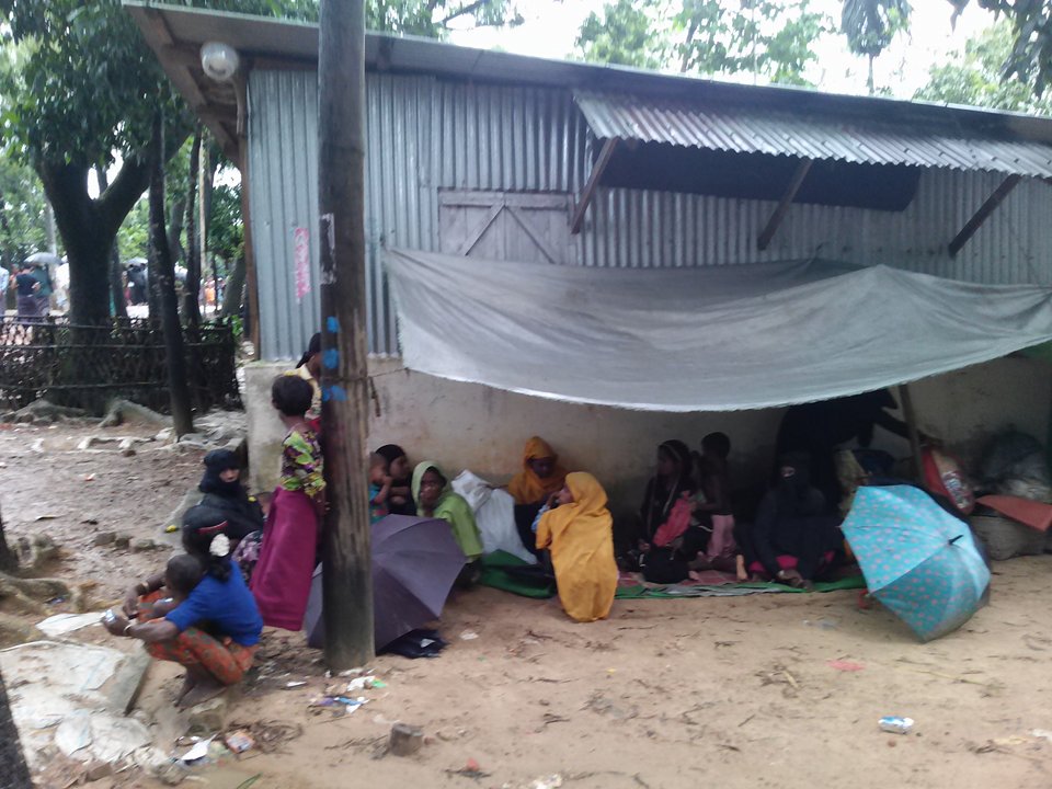 Bangladesh, profughi Rohingya lanciano un appello a papa Francesco