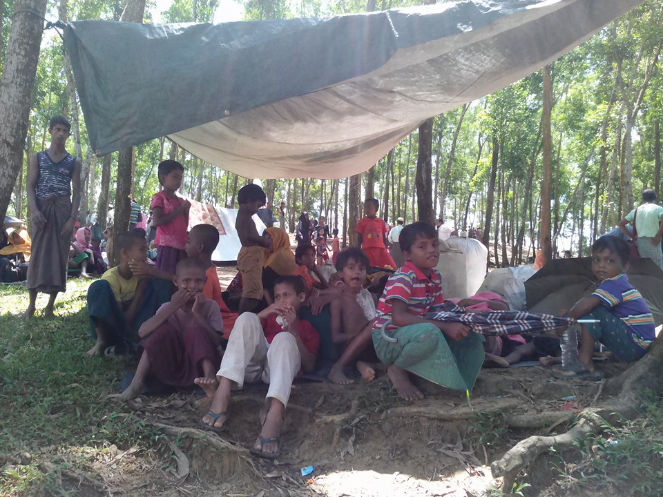 Bangladesh, profughi Rohingya lanciano un appello a papa Francesco
