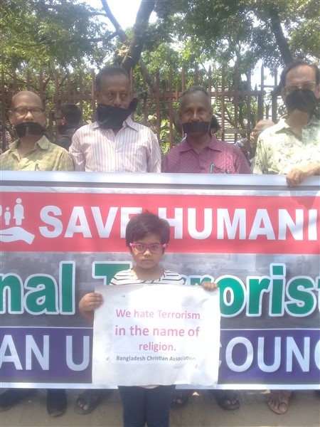 Dhaka: centinaia di indÃ¹, buddisti e cristiani condannano i massacri in Sri Lanka