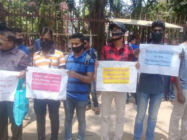 Dhaka: centinaia di indÃ¹, buddisti e cristiani condannano i massacri in Sri Lanka