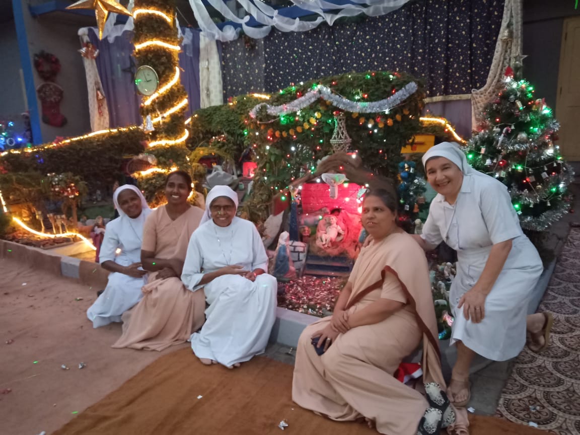 Natale al Vimala Dermatological Centre di Versova (Mumbai)