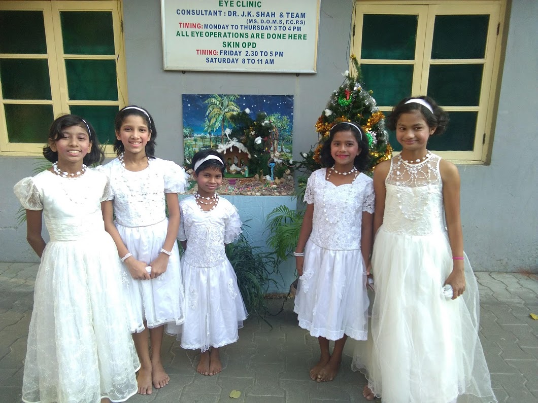 Natale al Vimala Dermatological Centre di Versova (Mumbai)