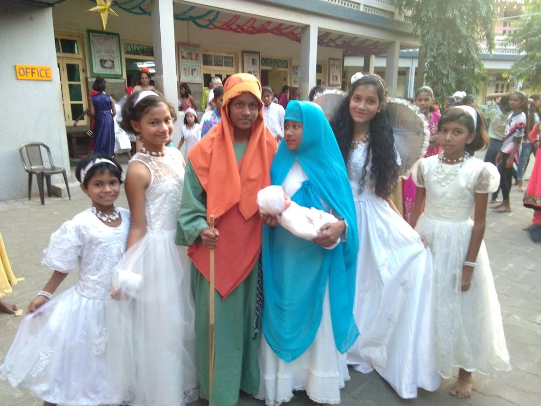 Natale al Vimala Dermatological Centre di Versova (Mumbai)