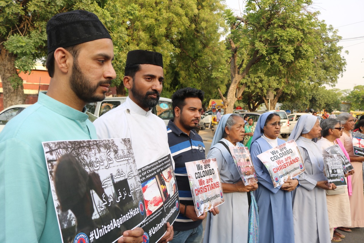 Delhi, musulmani e cristiani condannano le stragi di Pasqua in Sri Lanka