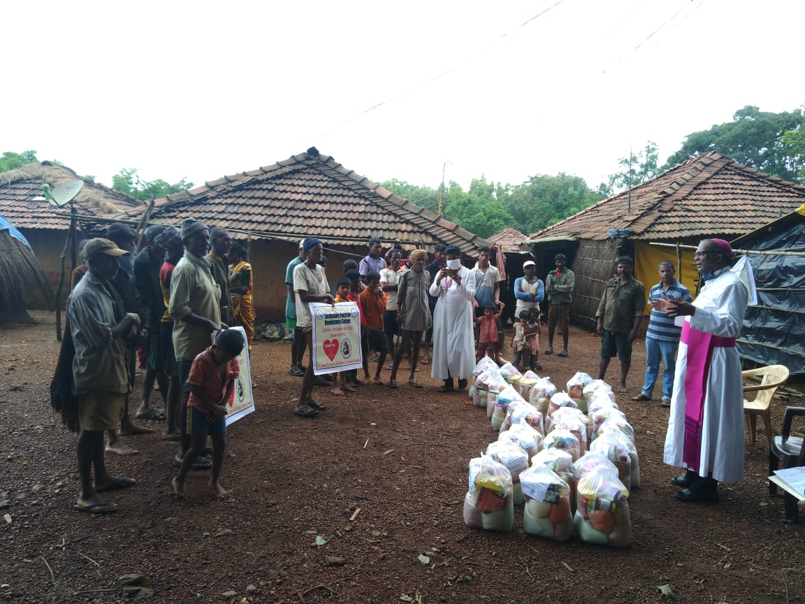 Help for tribals in Beradki village