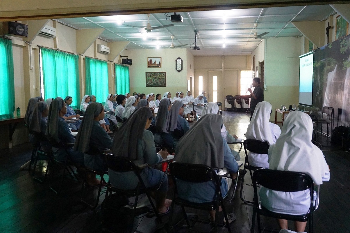 Pontianak, un seminario per formare suore anticorruzione