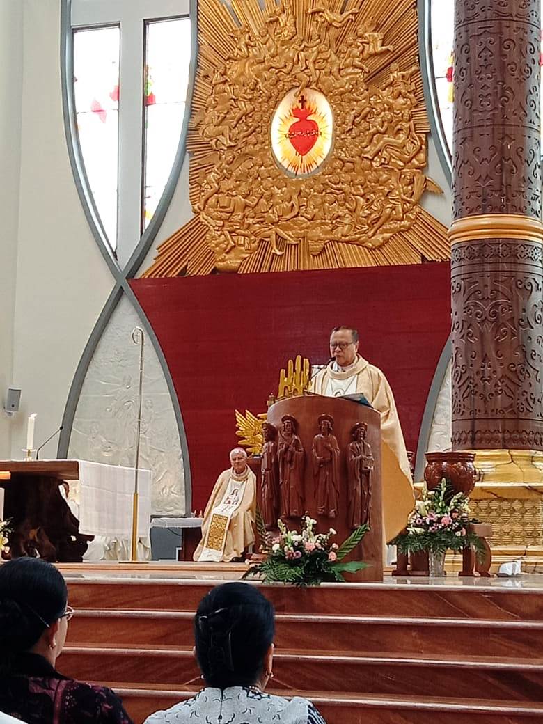 Sanggau, 15mila fedeli per lâinaugurazione della nuova cattedrale