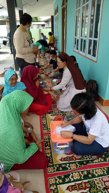 Suore in missione umanitaria a Central Sulawesi