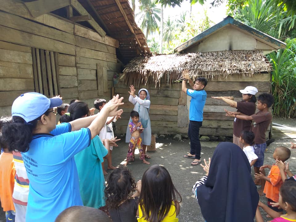 Suore in missione umanitaria a Central Sulawesi