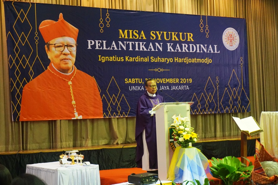 Archbishop Suharyo celebrates mass after his appointment as cardinal