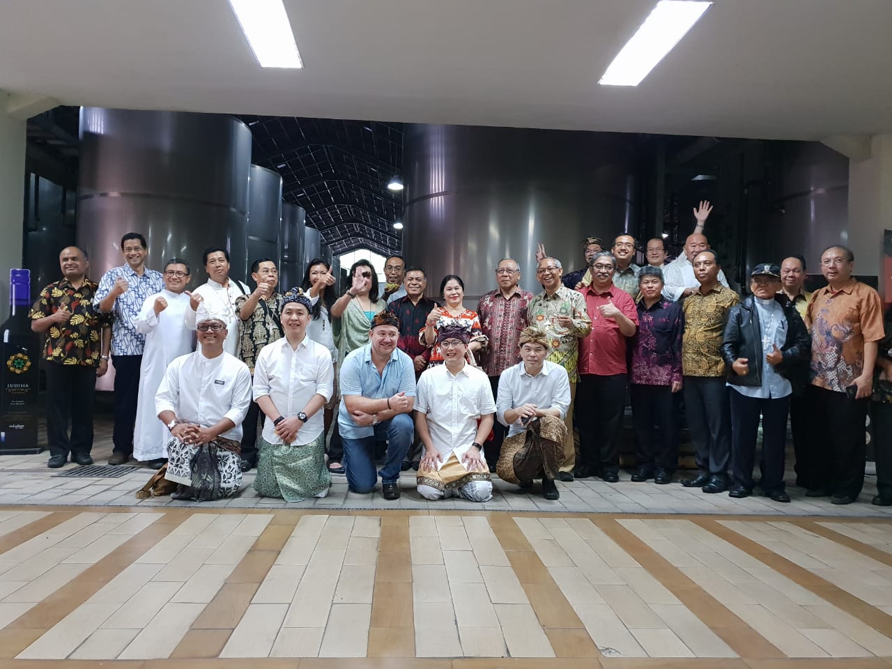 Auto-sufficienza e sviluppo: dalle uve di Bali il nuovo vino liturgico della Chiesa indonesiana 