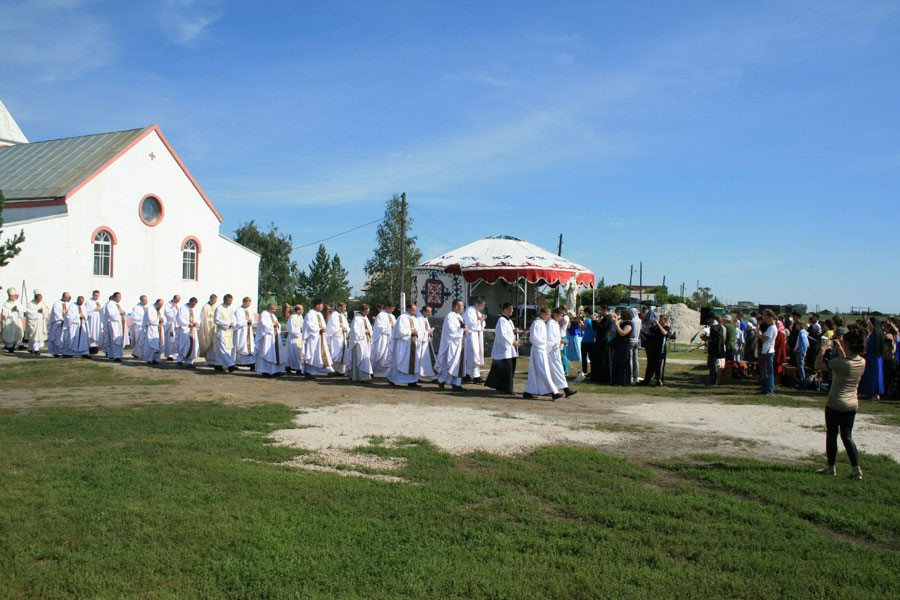 National Shrine of Our Lady Queen of Peace in Ozyornoye