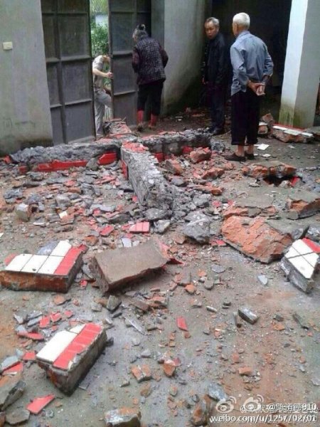 More crosses on churches removed in Zhejiang-9