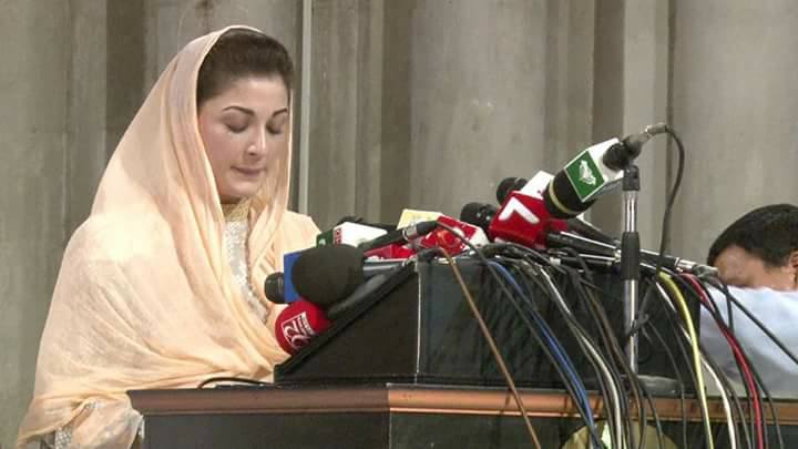 Lahore, la figlia di Sharif tiene un comizio elettorale nella cattedrale