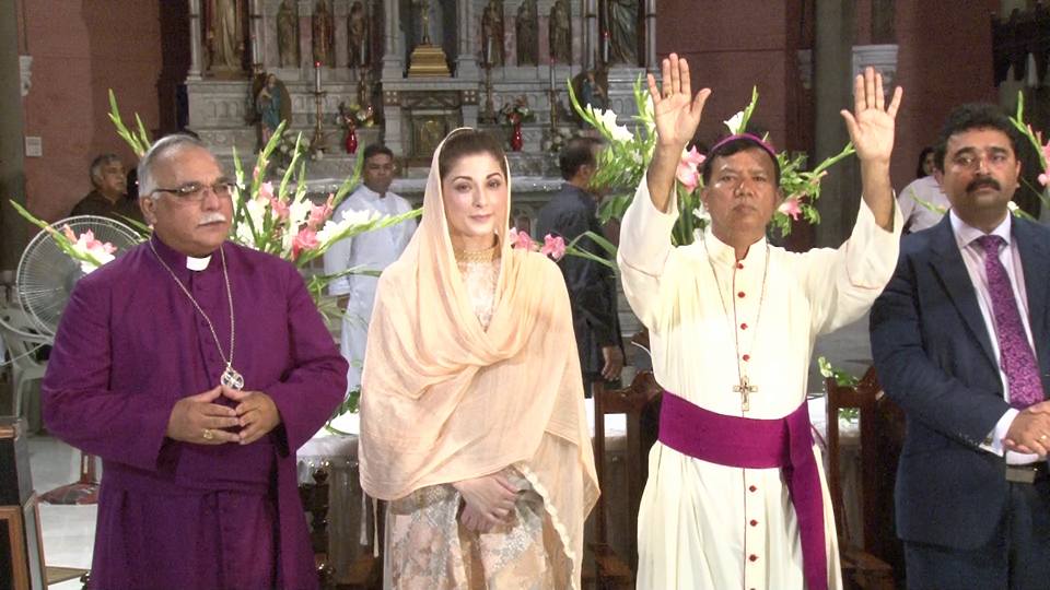 Lahore, la figlia di Sharif tiene un comizio elettorale nella cattedrale
