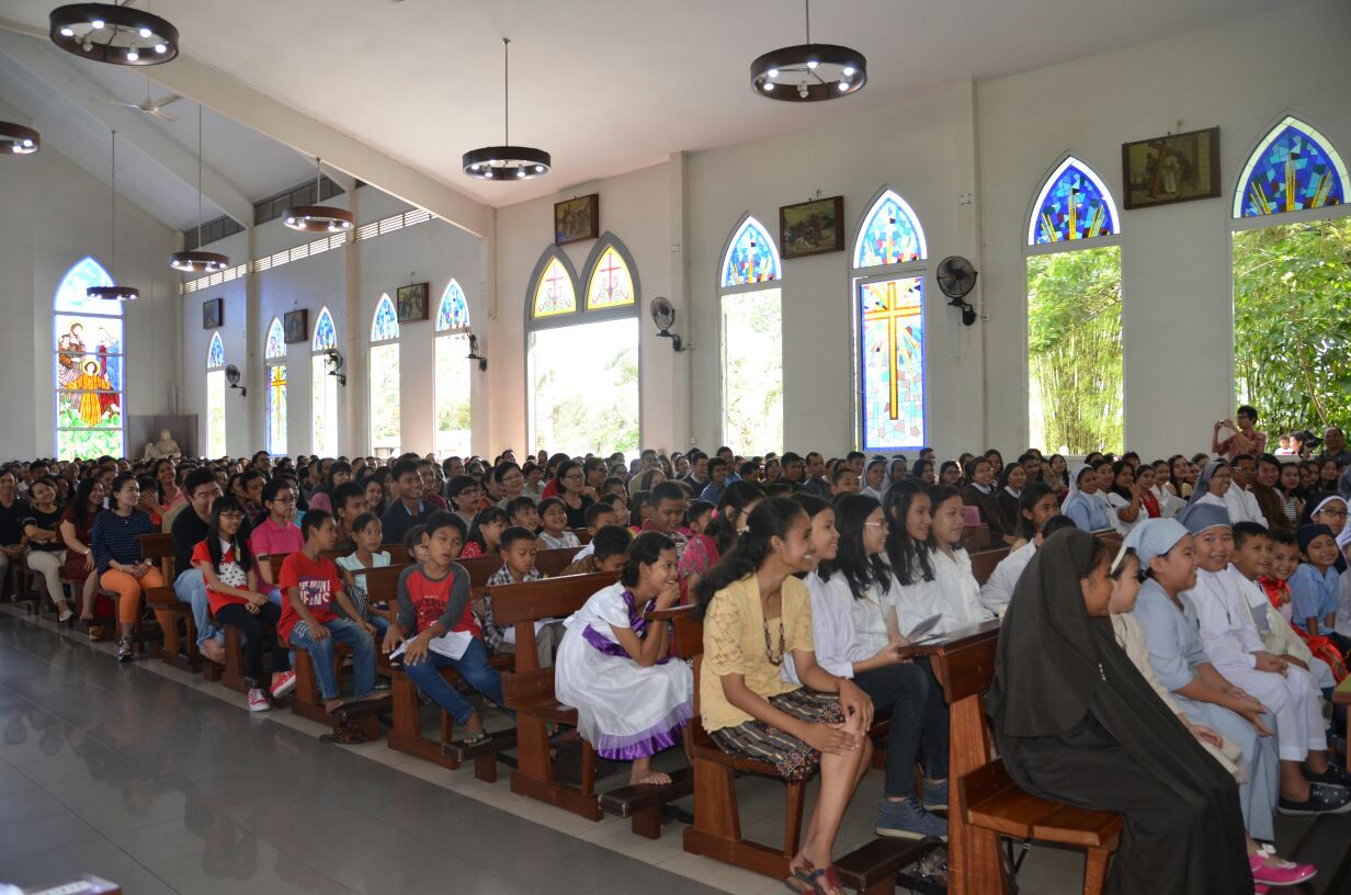 Parrocchia della Sacra Famiglia a Kota Baru, Pontianak (West Kalimantan) 13