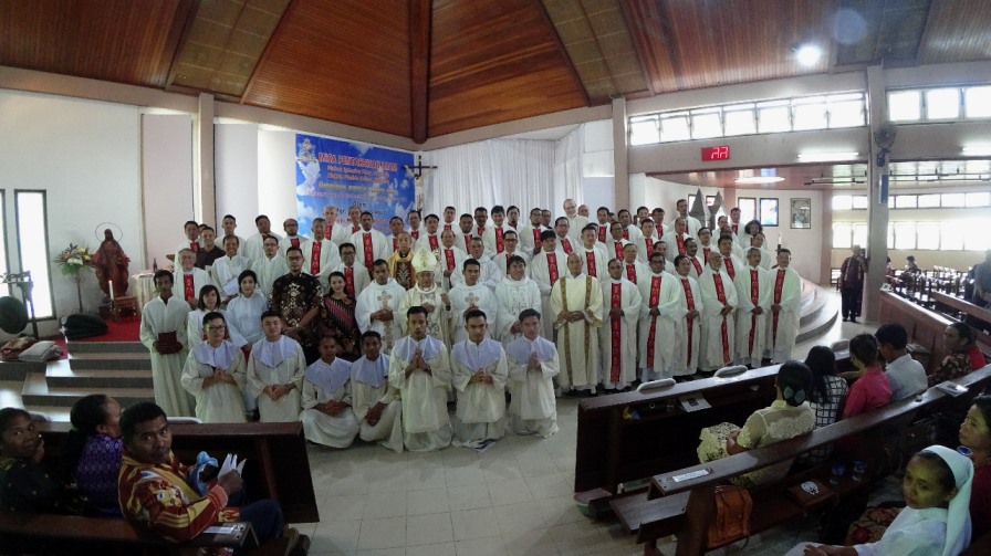 Priestly ordination in Holy Crossâ Parish Church (Pontianak Archdiocese) - 02
