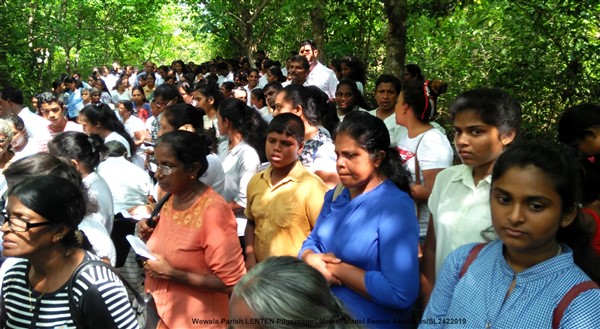 Via Crucis di Quaresima in Sri Lanka