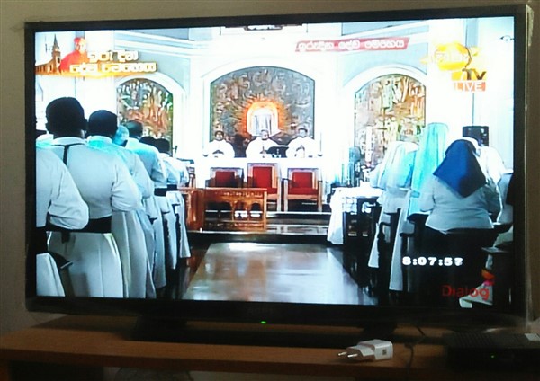 Sri Lanka, il card. Ranjith costretto a celebrare la messa della domenica in diretta TV