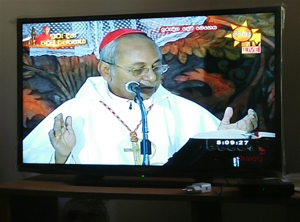 Sri Lanka, il card. Ranjith costretto a celebrare la messa della domenica in diretta TV