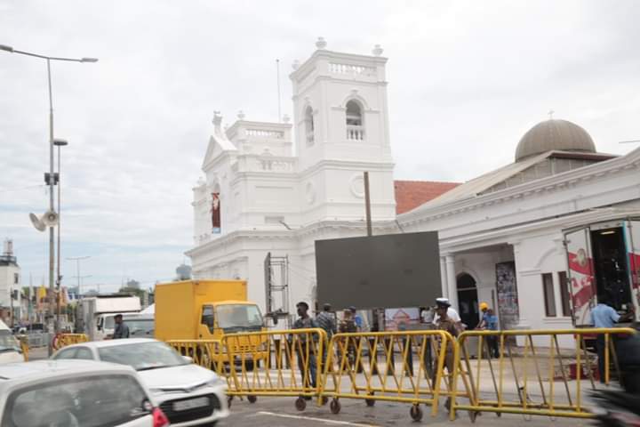 Colombo, riapre il santuario di santâAntonio dopo le stragi di Pasqua 