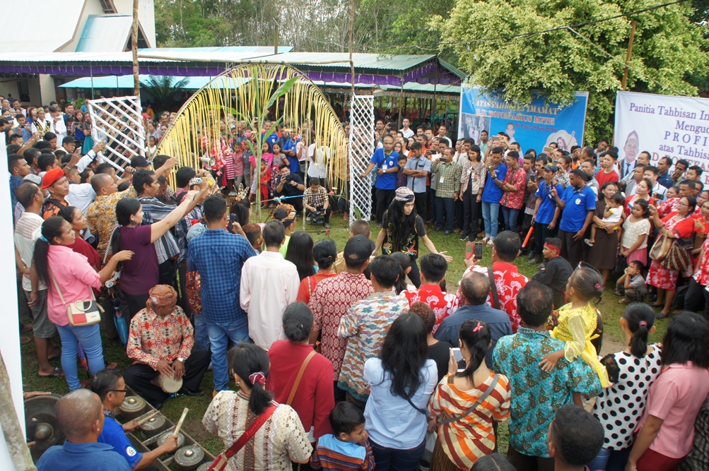 Ordinazione sacerdotale a Air Upas, diocesi di Ketapang (West Kalimantan)