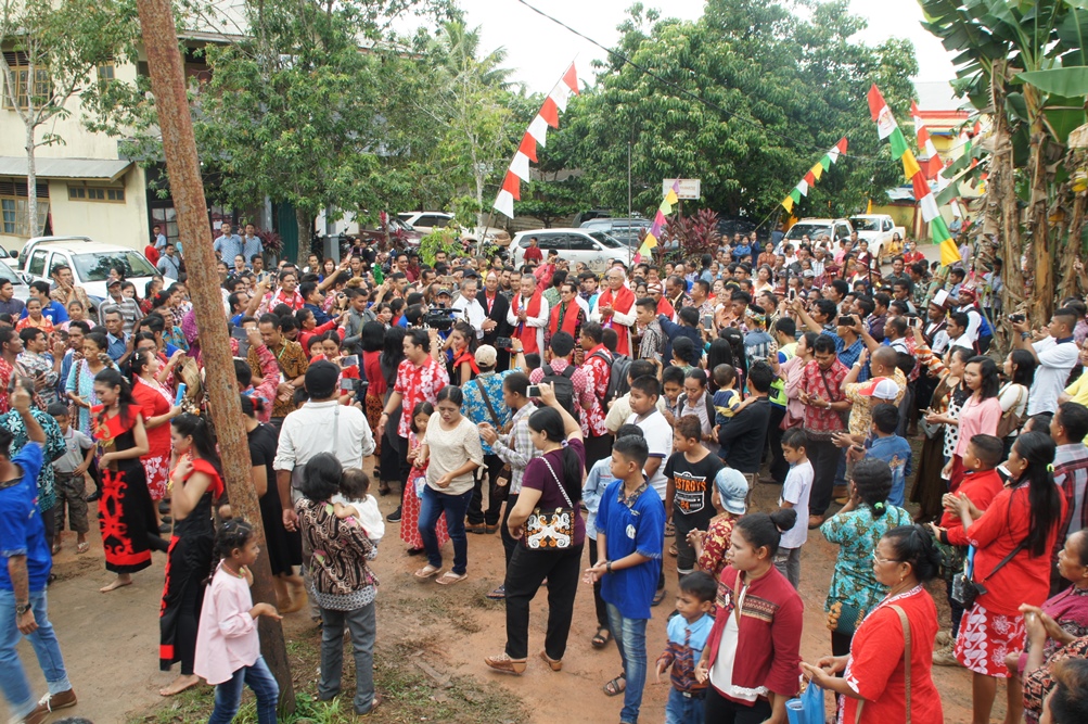 Ordinazione sacerdotale a Air Upas, diocesi di Ketapang (West Kalimantan)