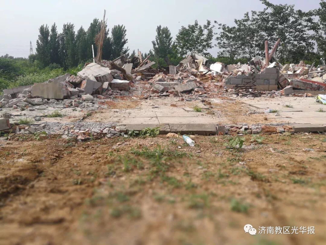 Shandong, per motivi âurbanisticiâ, demolita con la forza una chiesa ufficiale a Liangwang