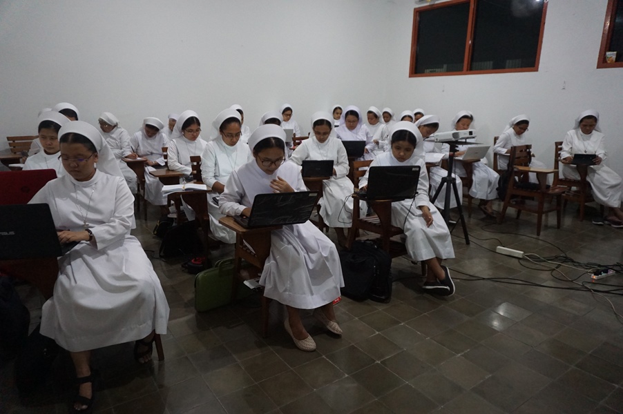 OSF Semarang writing workshop 