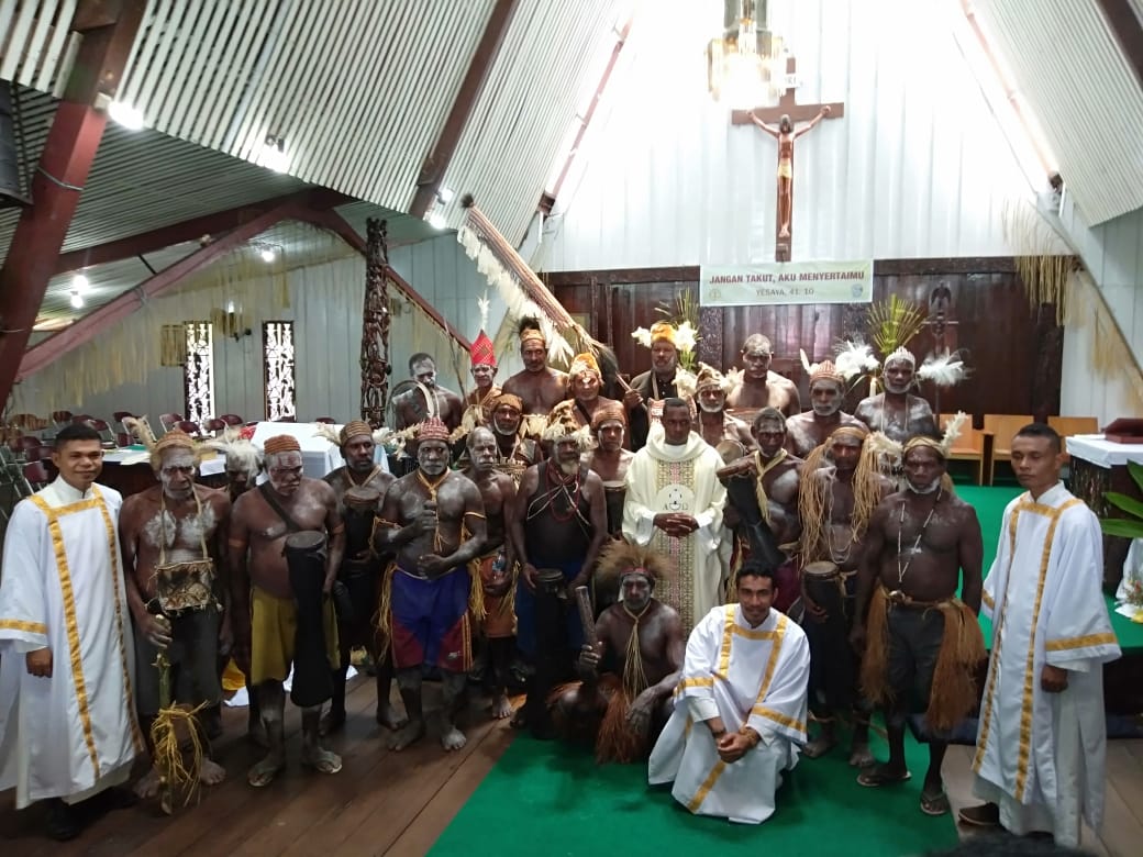 First priestly ordination of an Asmat native