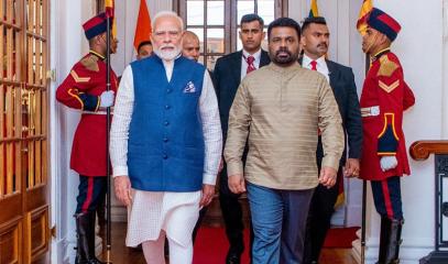 India_PM_-_welcome_to_PO_in_Colombo.jpg