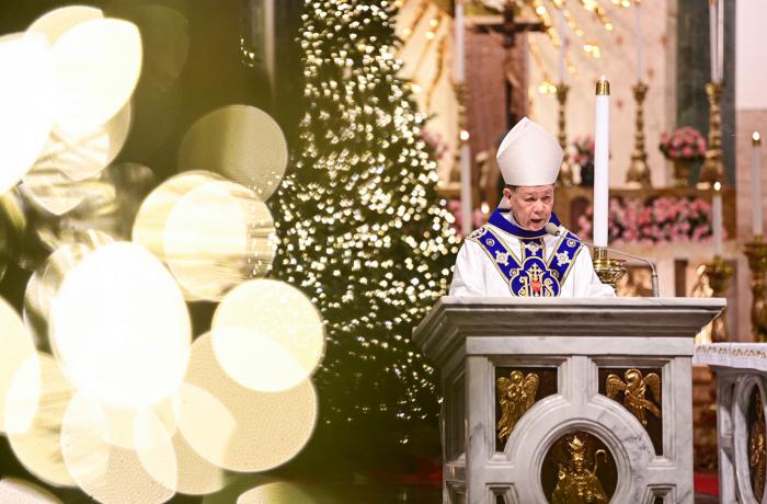 May 'Simbang Gabi' be the face of a welcoming Church, says the archbishop of Manila