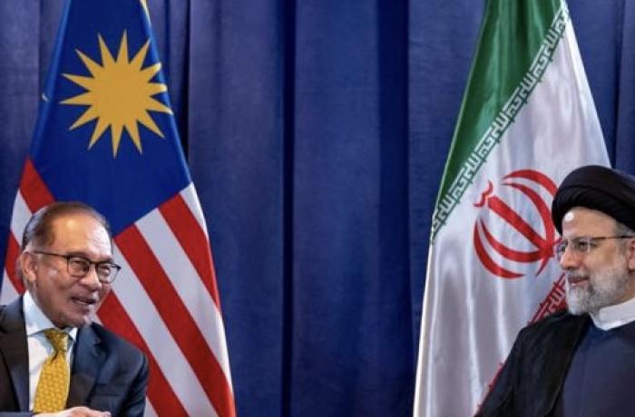 马来西亚 – 伊朗 马来西亚站在伊朗一边，称其反应“合法”，但敦促停止升级