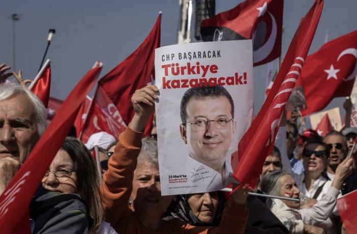 Istanbul: arrests, bans and internet blackout. Erdogan 'shuts down' pro-CHP protests