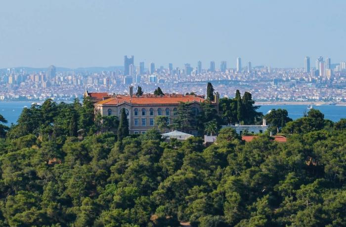 Halki and the Adana's church-library: the (uncertain) future of Turkey's Christian heritage