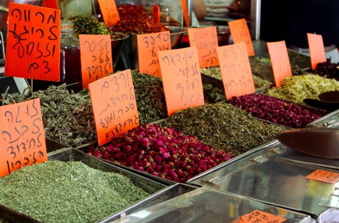 Spices and pistachios: the unbroken thread between Tel Aviv and Tehran