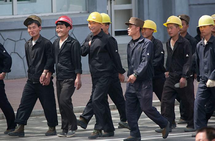 When North Korean workers raise their heads