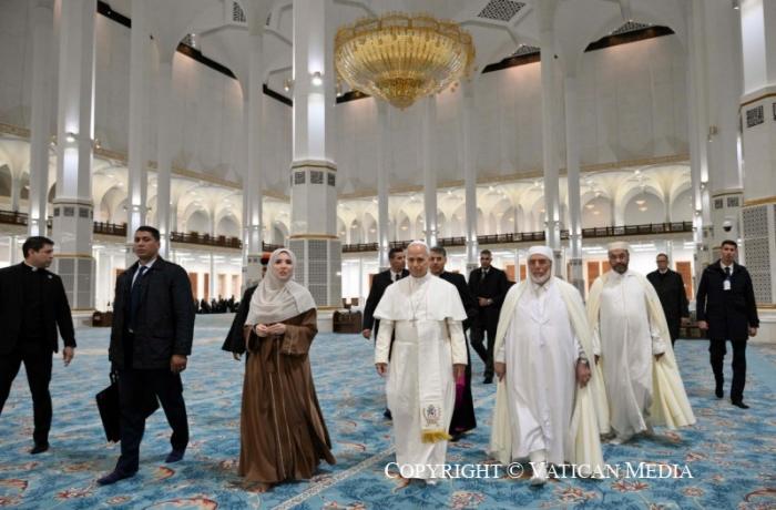 'I, an Algerian woman born in the years of terror and these days with Pope Leo'