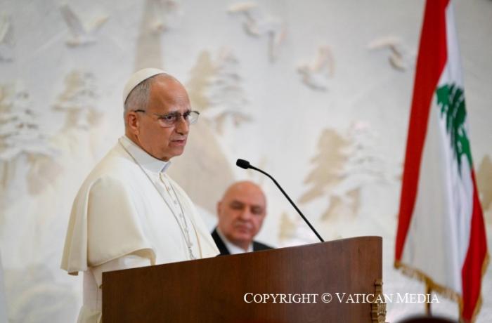 Pope in Lebanon: 'Blessed are those who put the goal of peace above all else'