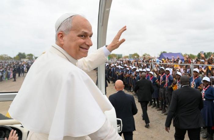 In Angola, Pope condemsn 'chain of extractivism', Africa, a 'reservoir of joy and hope'