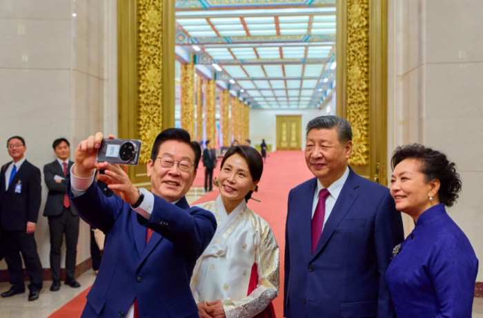 Lee's difficult game between China, Japan and the United States