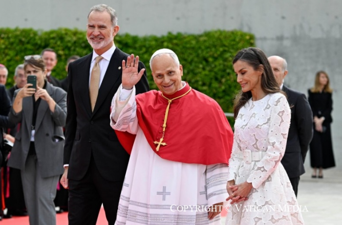 Pope in Madrid: Amid today's 'dark nights', Europe can shed the light of unity
