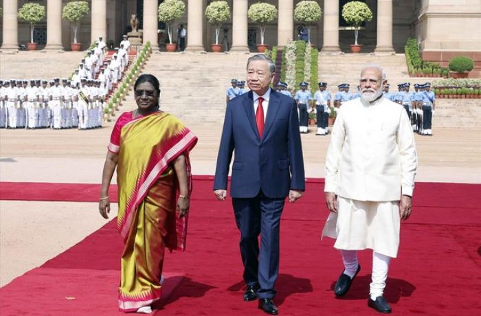Hanoi and New Delhi strike deals in Tô Lâm's latest diplomatic success
