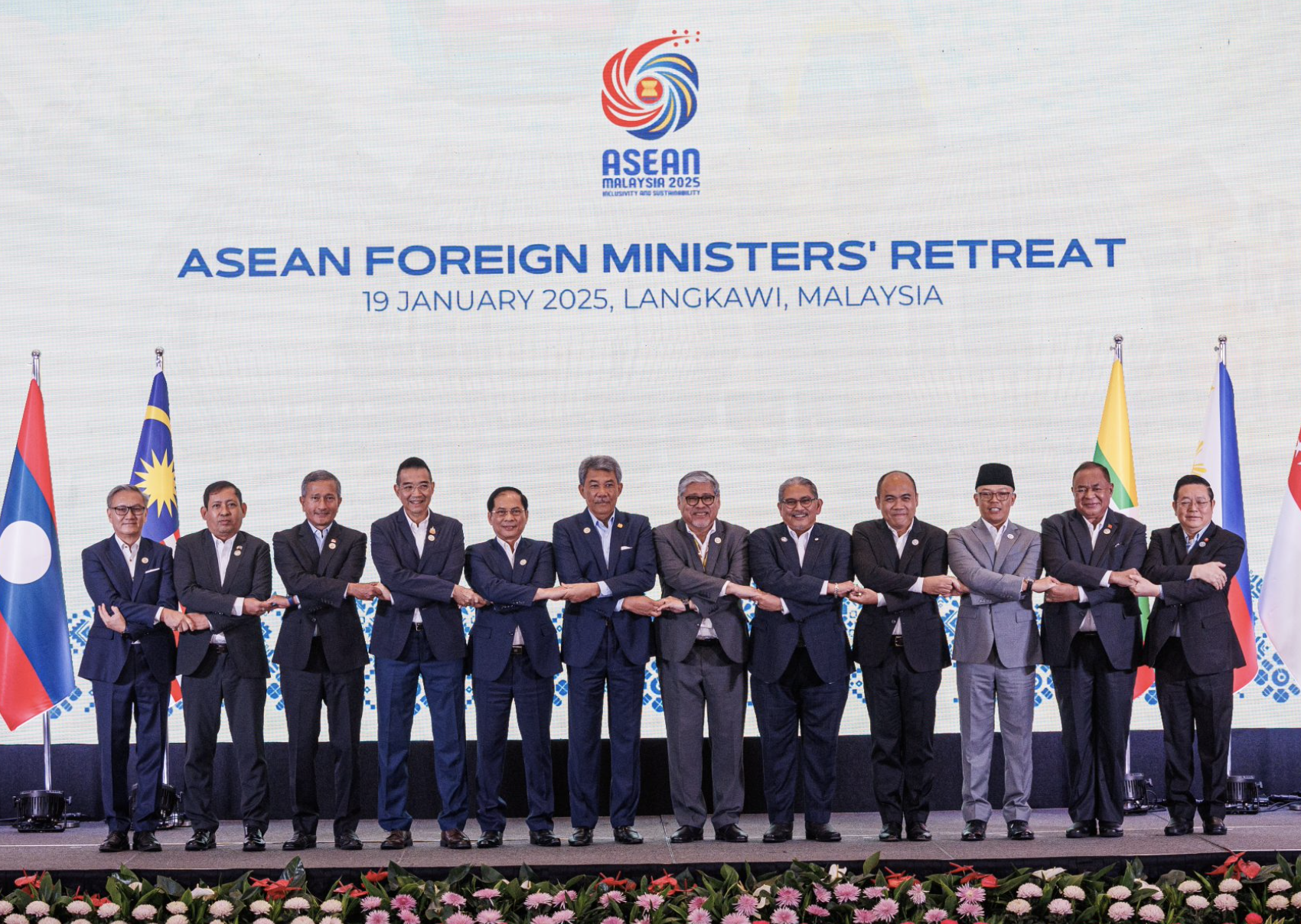 MALASIA Malasia hace un llamamiento a la ASEAN: «frente unido» contra los  aranceles de EE.UU.