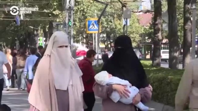 Dik bilan qizlar video Qizlarning anuslari